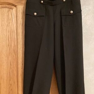 Capri pants